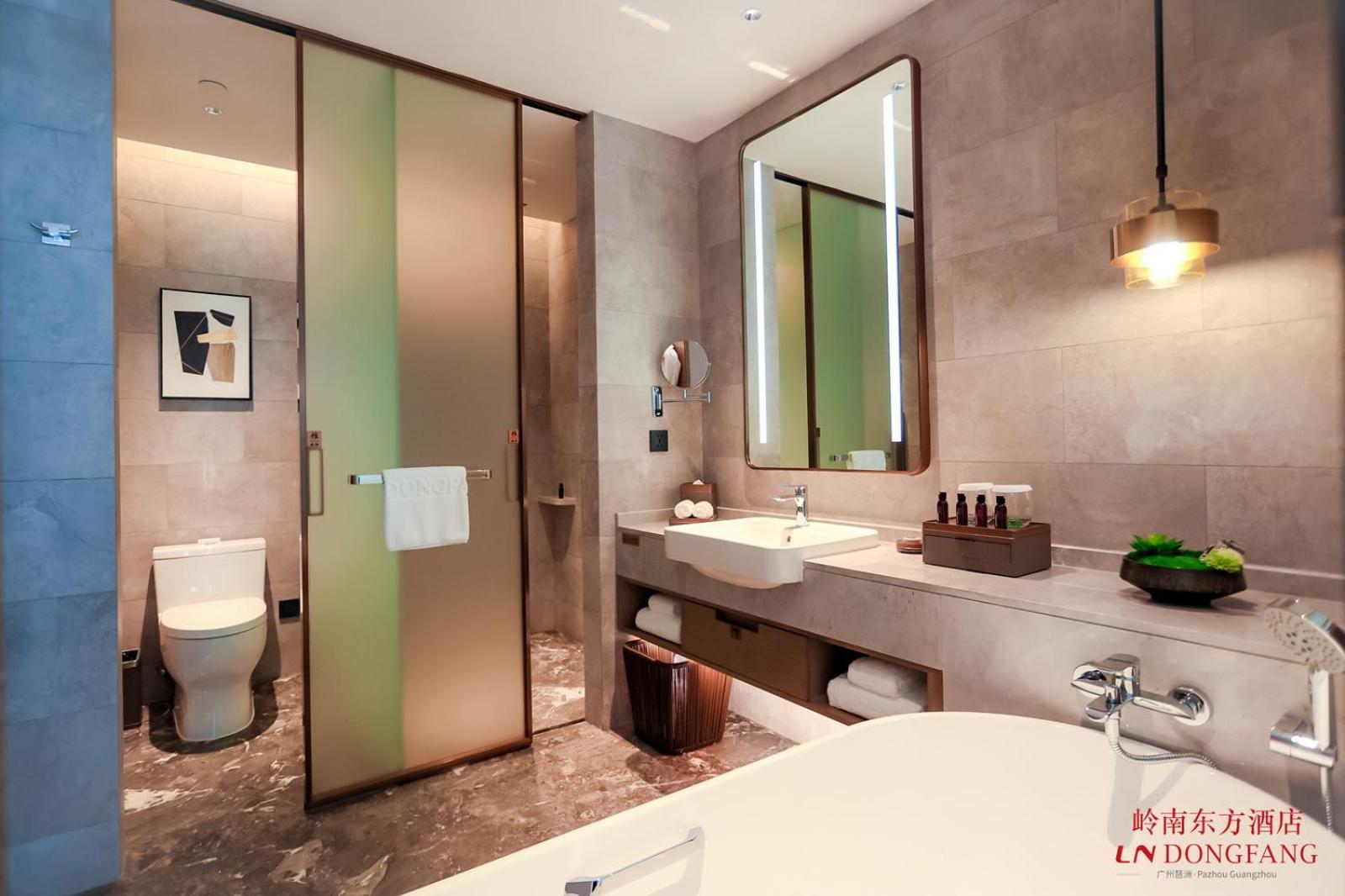 Guangzhou Pazhou Ln Dongfang Hotel Luaran gambar